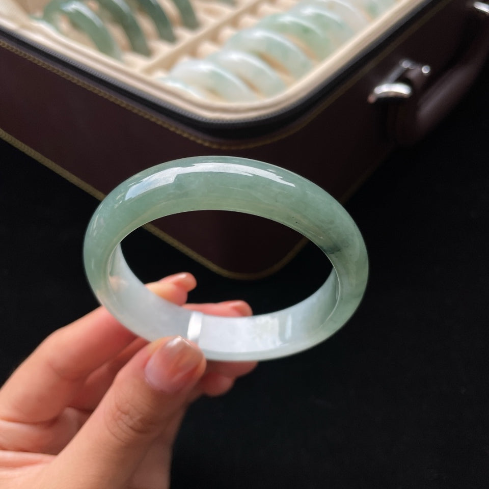 糯冰半山半水正圈翡翠手镯（55mm）（yc017408）