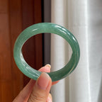 糯冰湖水绿翡翠平安镯（55.6mm）（yc400217）