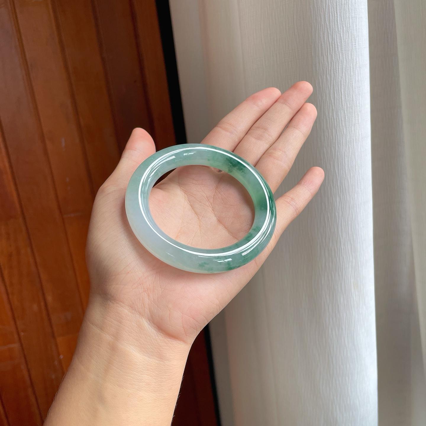 冰种飘花翡翠圆条手镯（55.8mm）（yc249168）