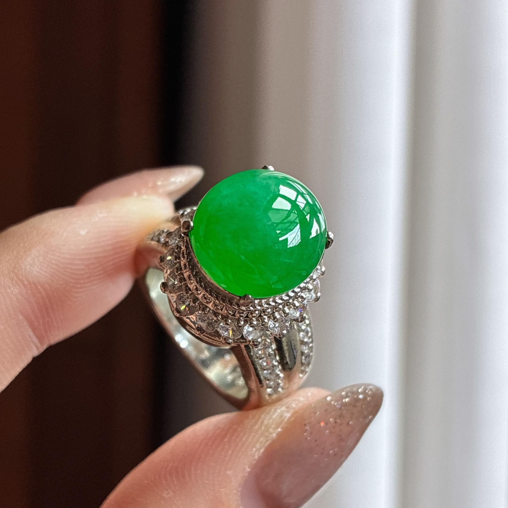 Mặt trứng dương lục nõn băng, đế đồng - Ngọc phỉ thúy tự nhiên Miến Điện loại A (yc451548)