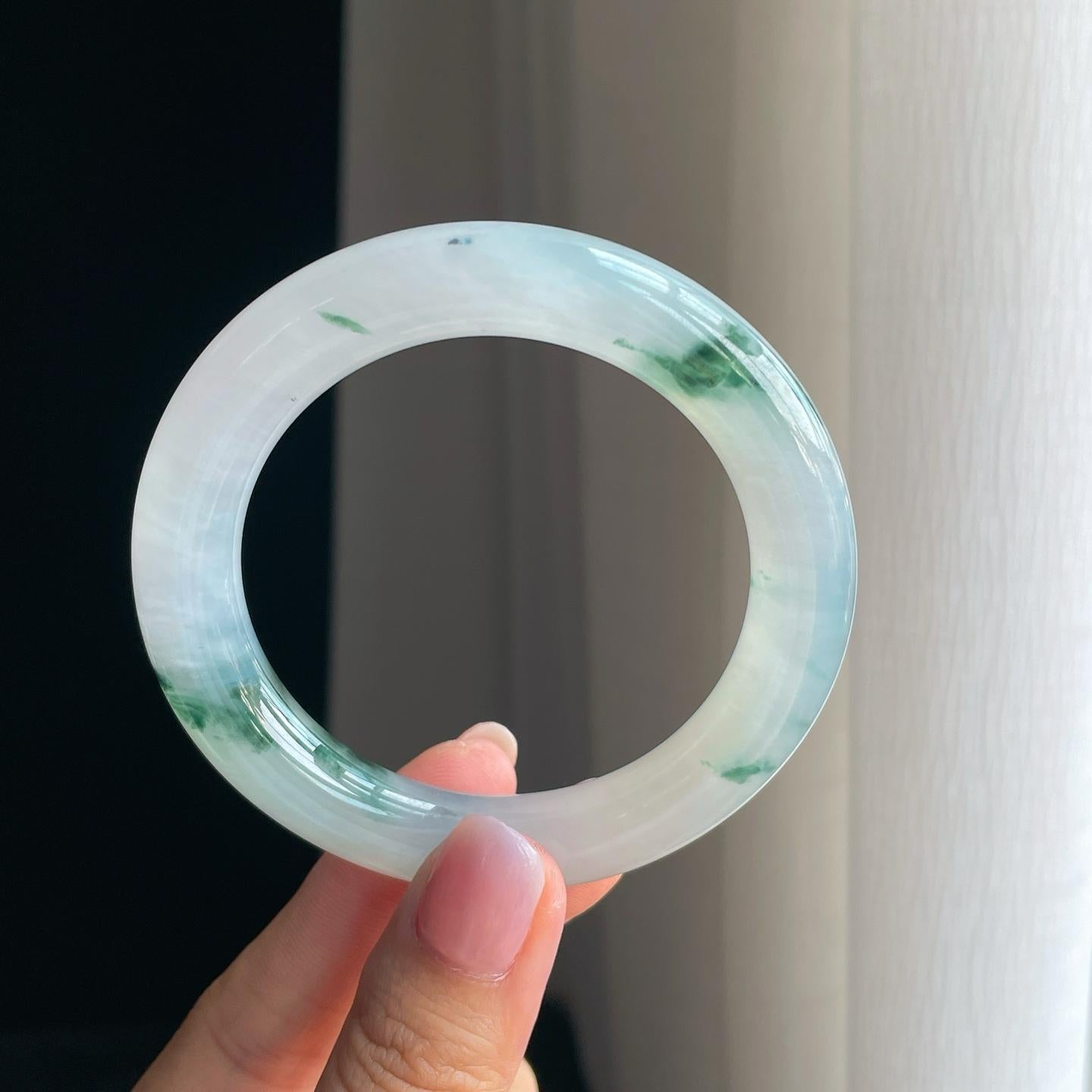 冰种飘花圆条翡翠手镯（54.2mm）（yc391389）