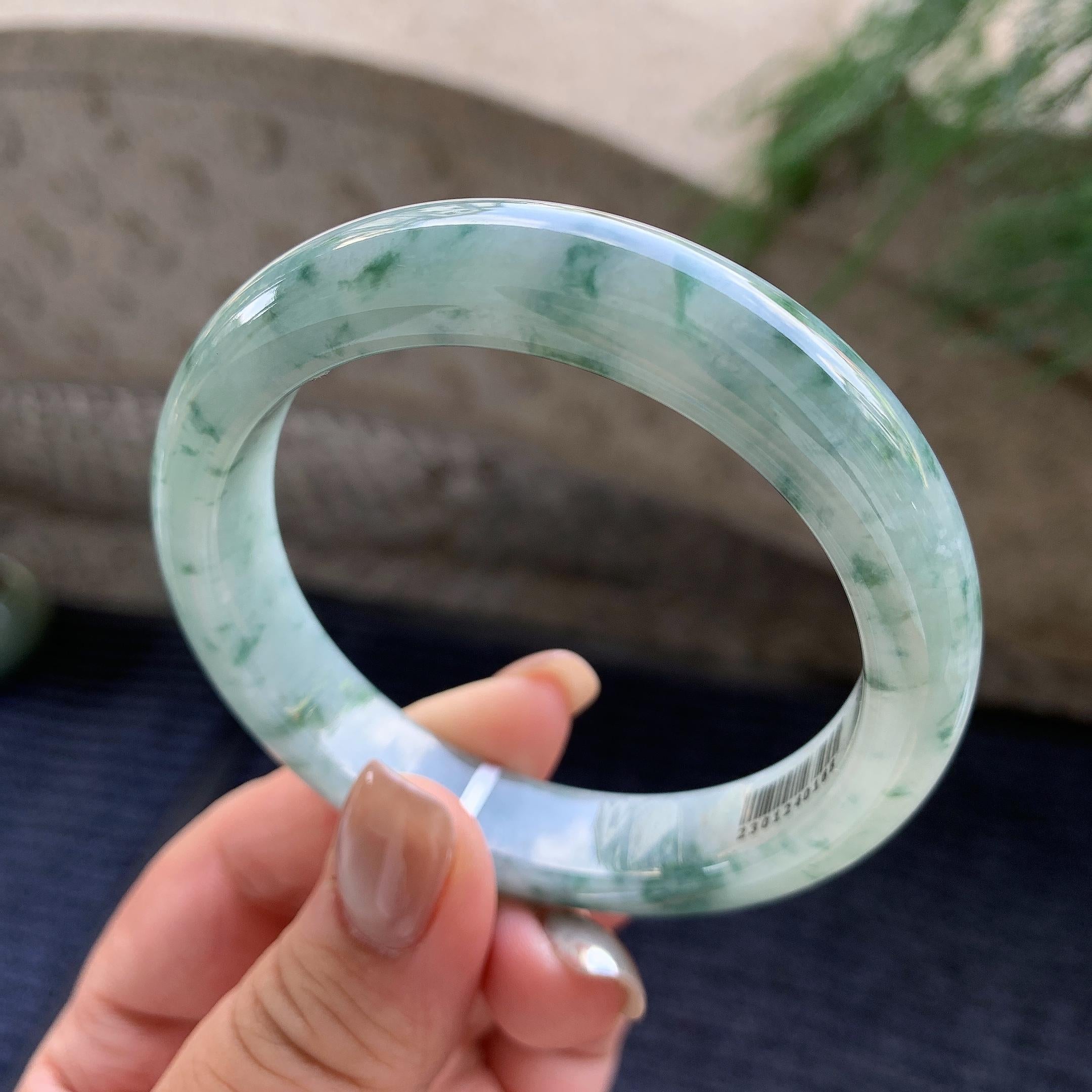 细糯种飘蓝花正圈平安镯  57.3圈口  天然缅甸A货翡翠（yc424745）