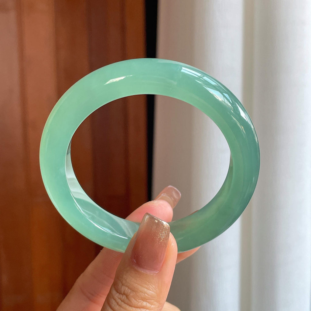 冰种湖水绿翡翠平安镯（55.6mm）（yc365716）
