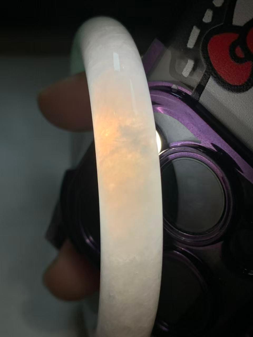 糯冰种飘绿圆条手镯（53.5mm）（yc257688）