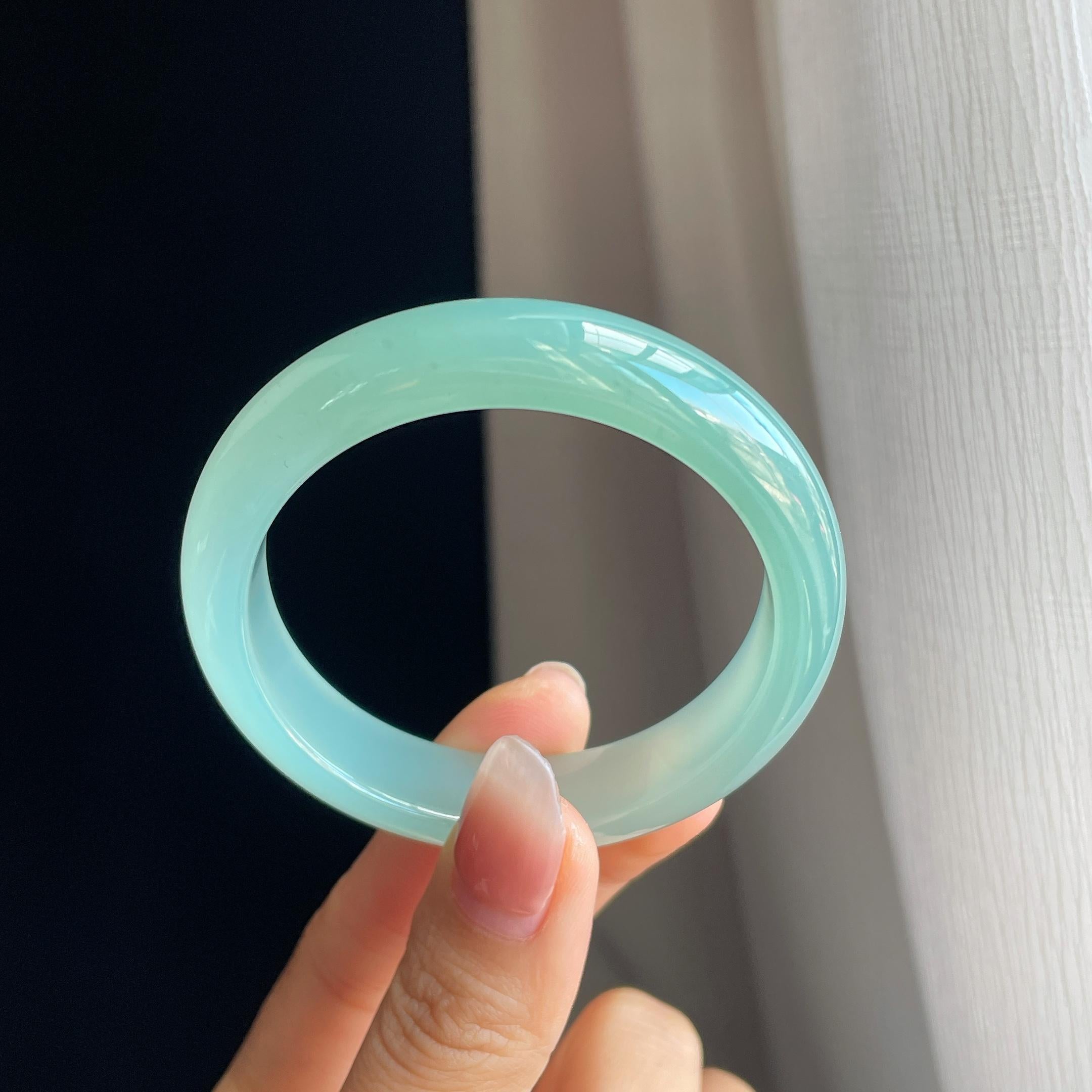 冰种晴水绿翡翠平安镯（52mm）（yc316830）