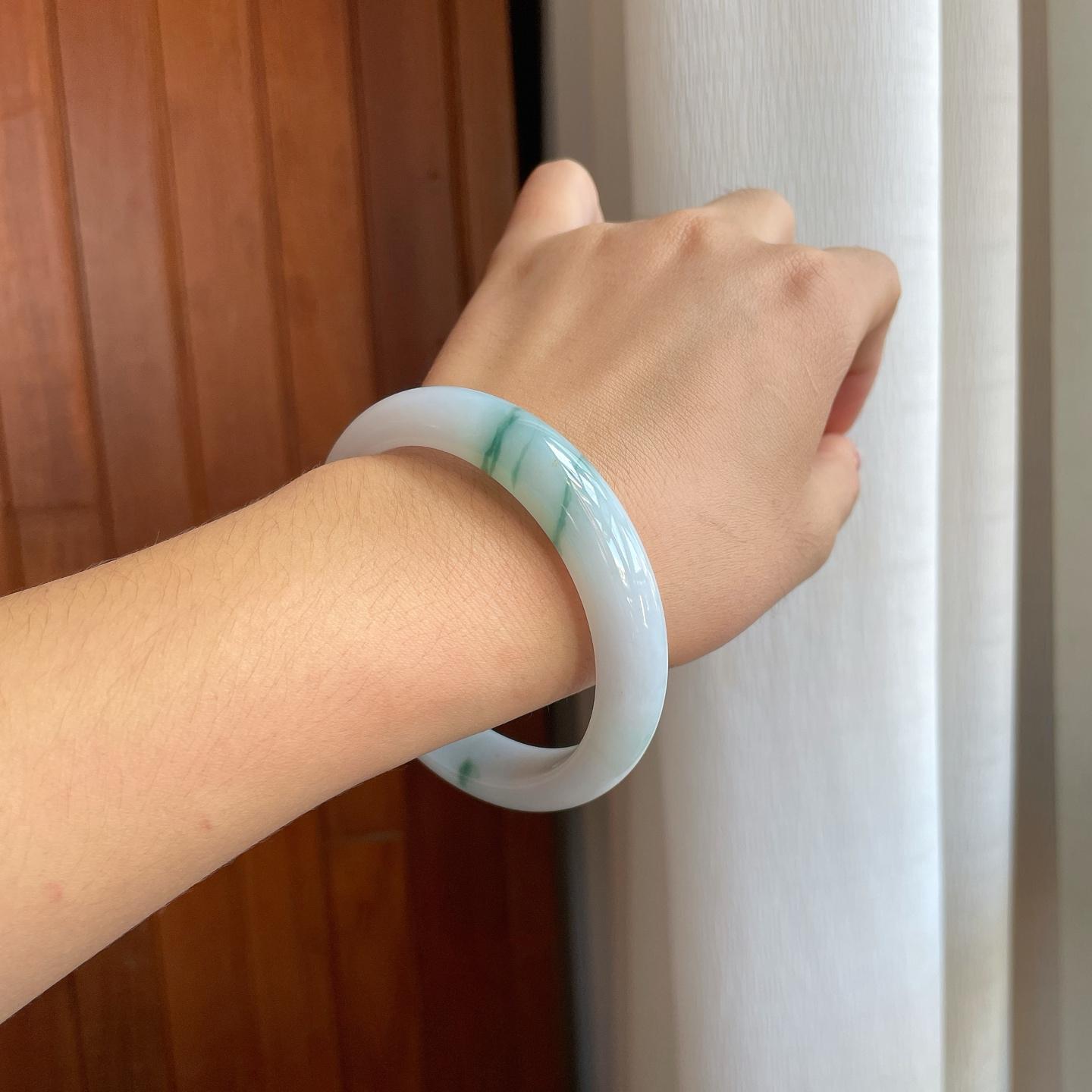 糯冰飘花翡翠平安镯（60mm）（yc267498）