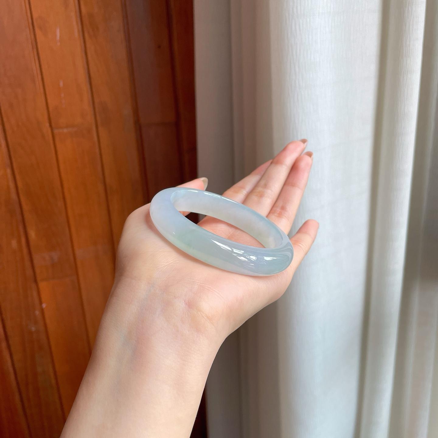 冰种晴底翡翠平安镯（56.6mm)（yc360252）