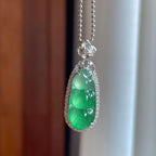 18k金镶冰种带色翡翠豆子（yc241858）