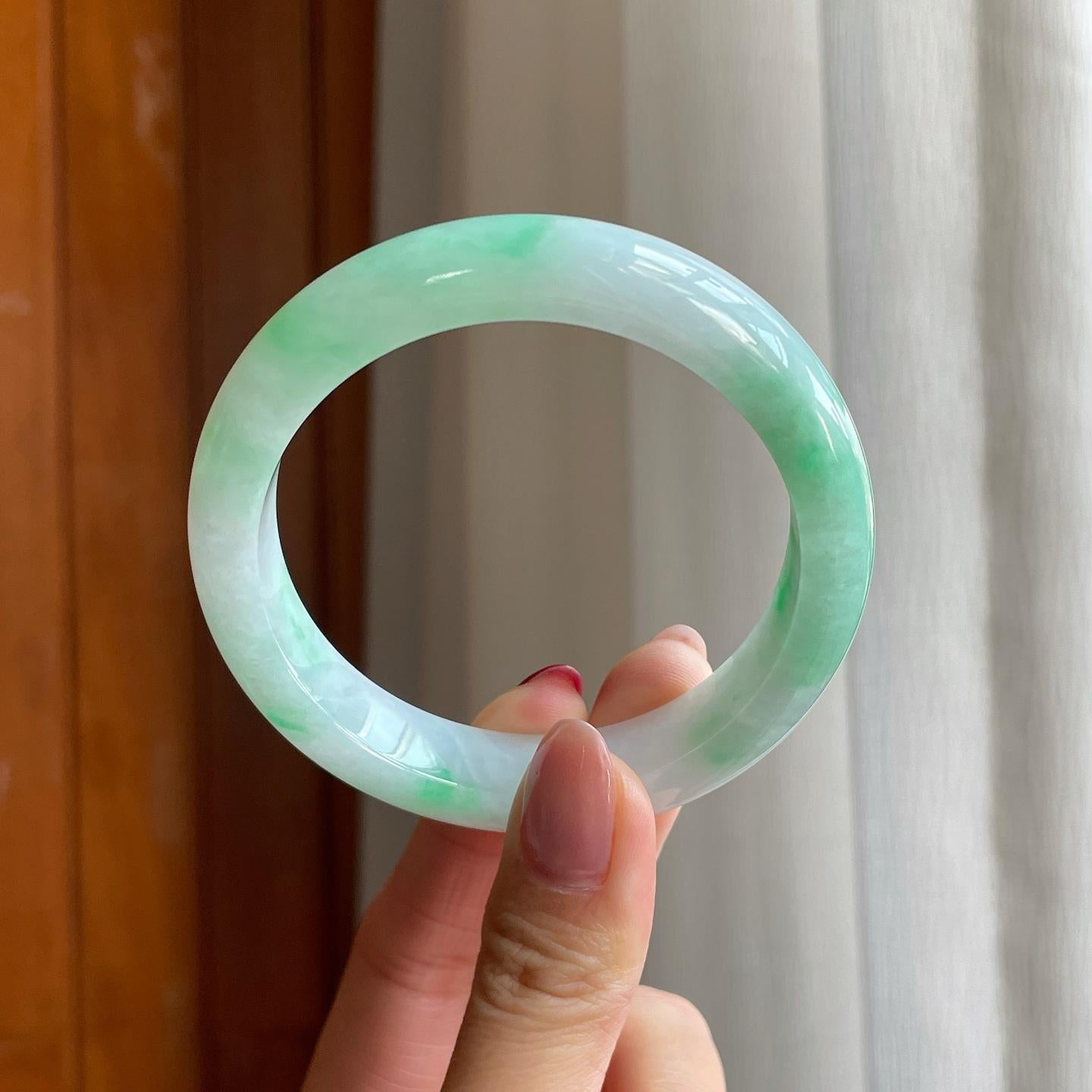 糯冰飘绿花翡翠平安镯（56.4mm）（yc302416）