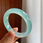 冰玻种蓝晴底翡翠平安镯（57.5mm）（yc329513）