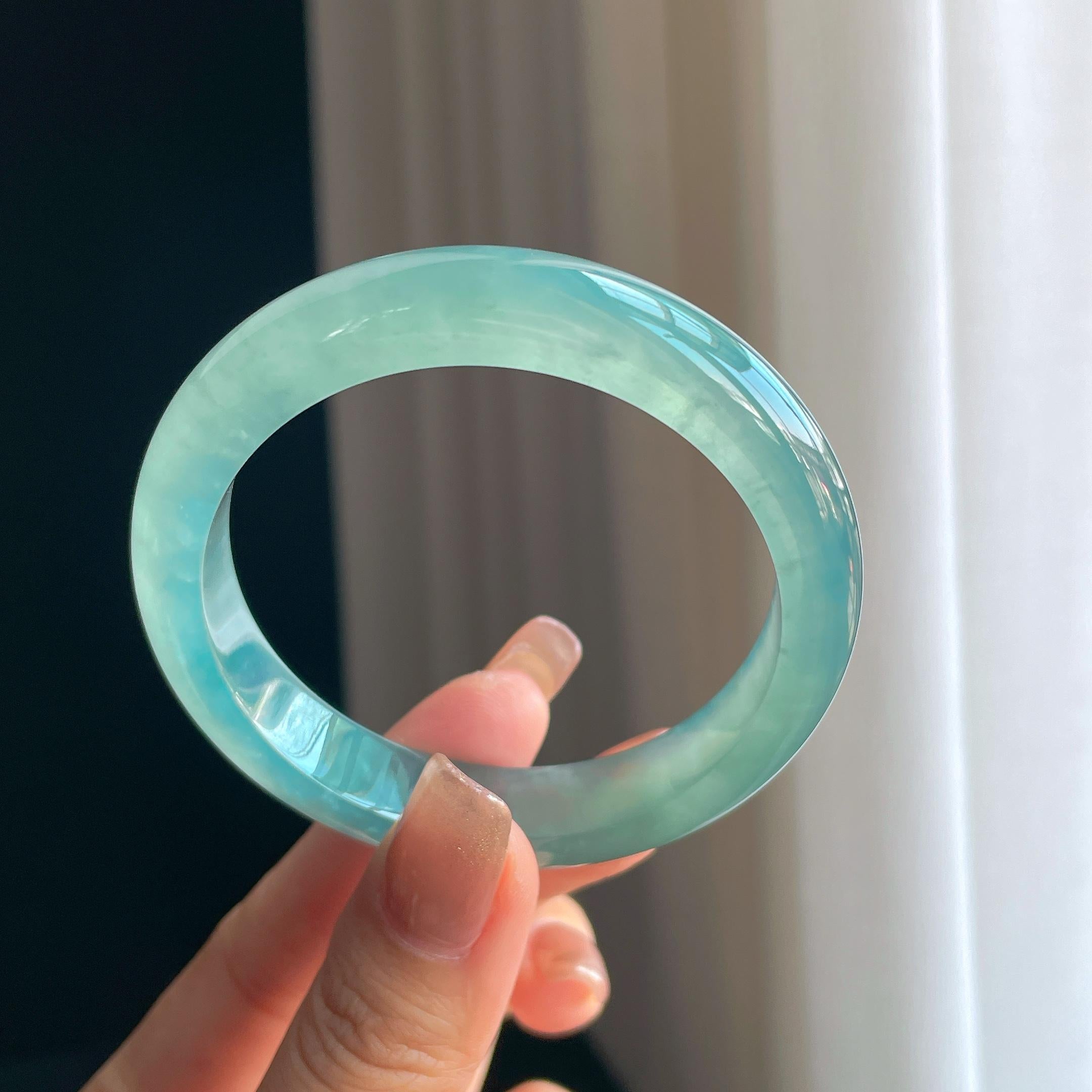 冰种天空蓝翡翠平安镯（54.2mm）（yc373425）