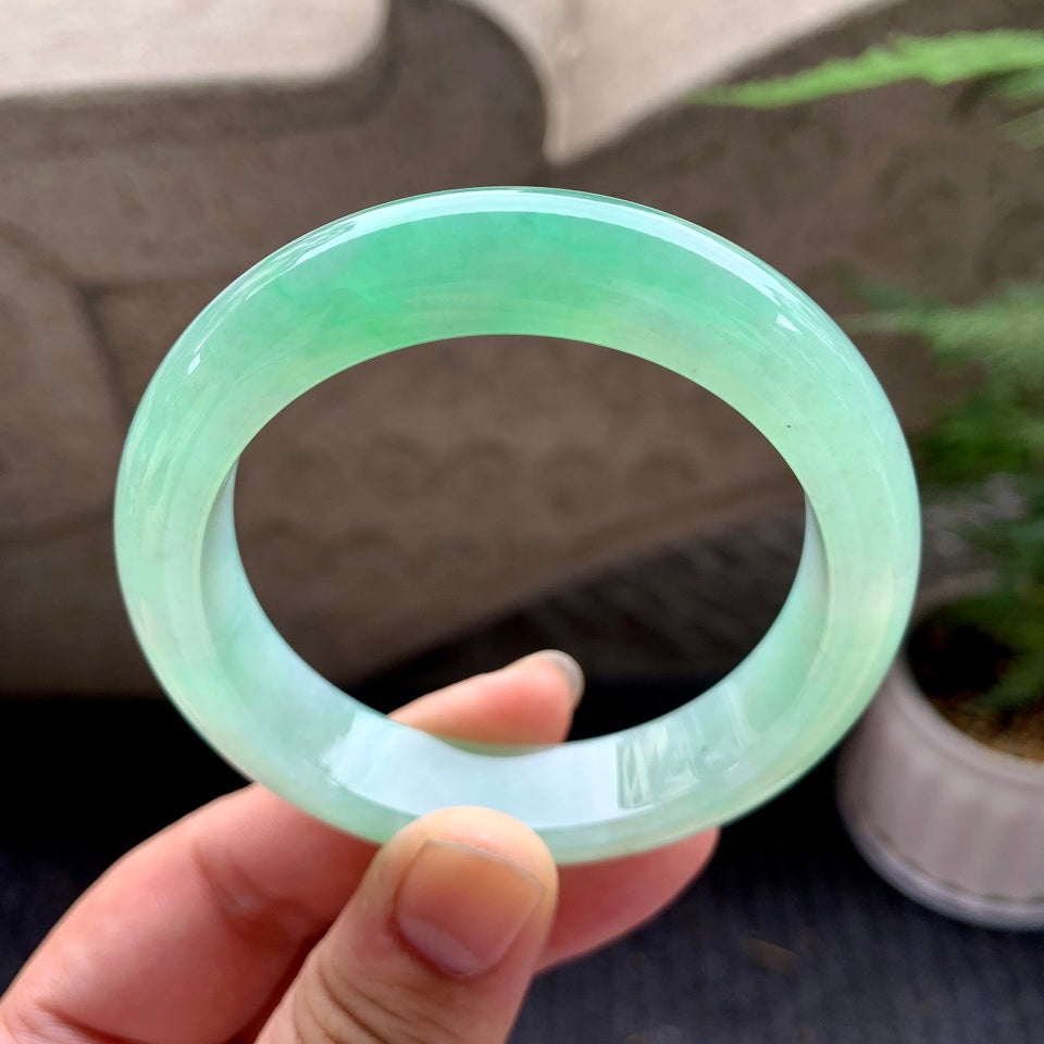 糯冰种绿晴水翡翠平安镯（53.2mm）（TF06240009）