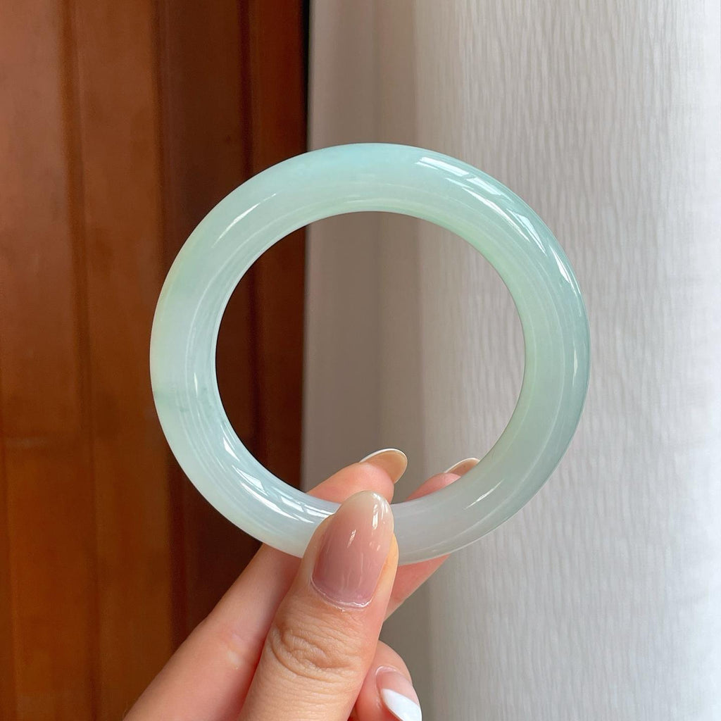 糯冰晴底翡翠圆条手镯（53.8mm)（yc374249）