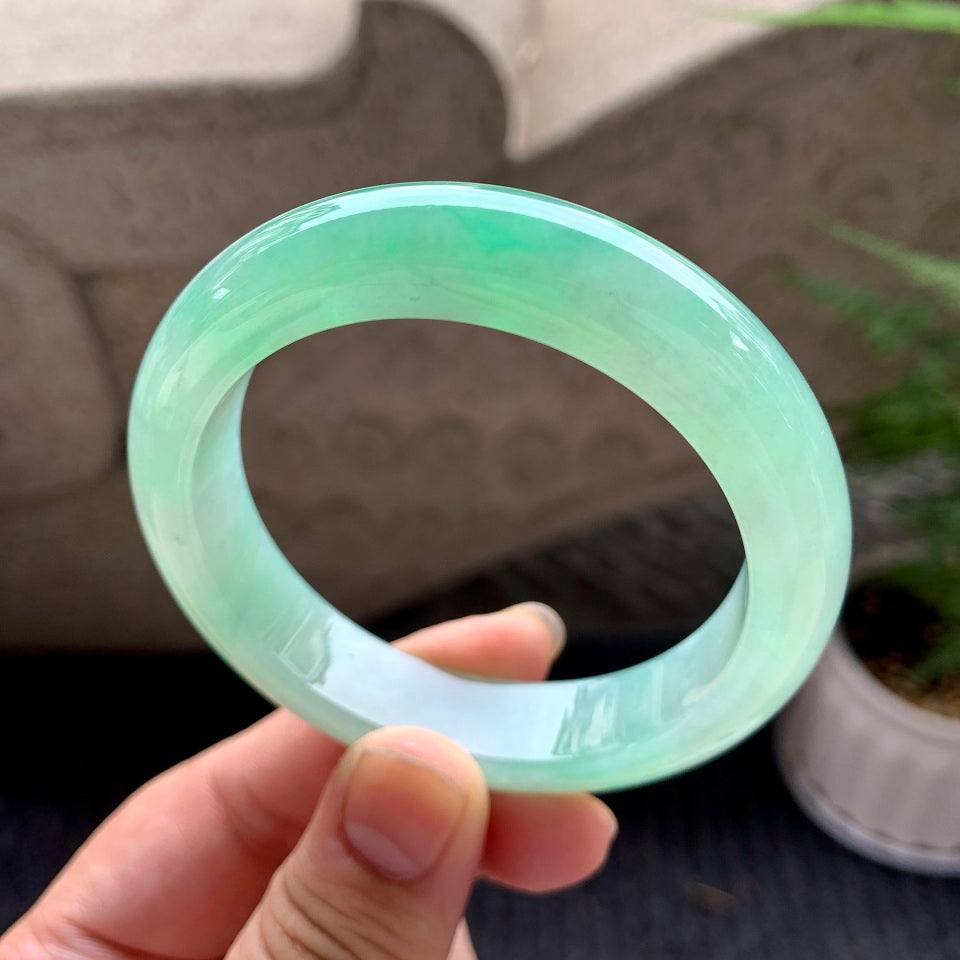 糯冰种绿晴水翡翠平安镯（53.2mm）（TF06240009）