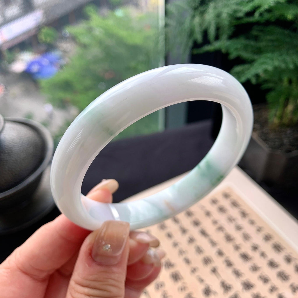 大圈口 细糯种飘绿花洒金正圈平安镯 61.2圈口 天然缅甸A货翡翠（yc477604）