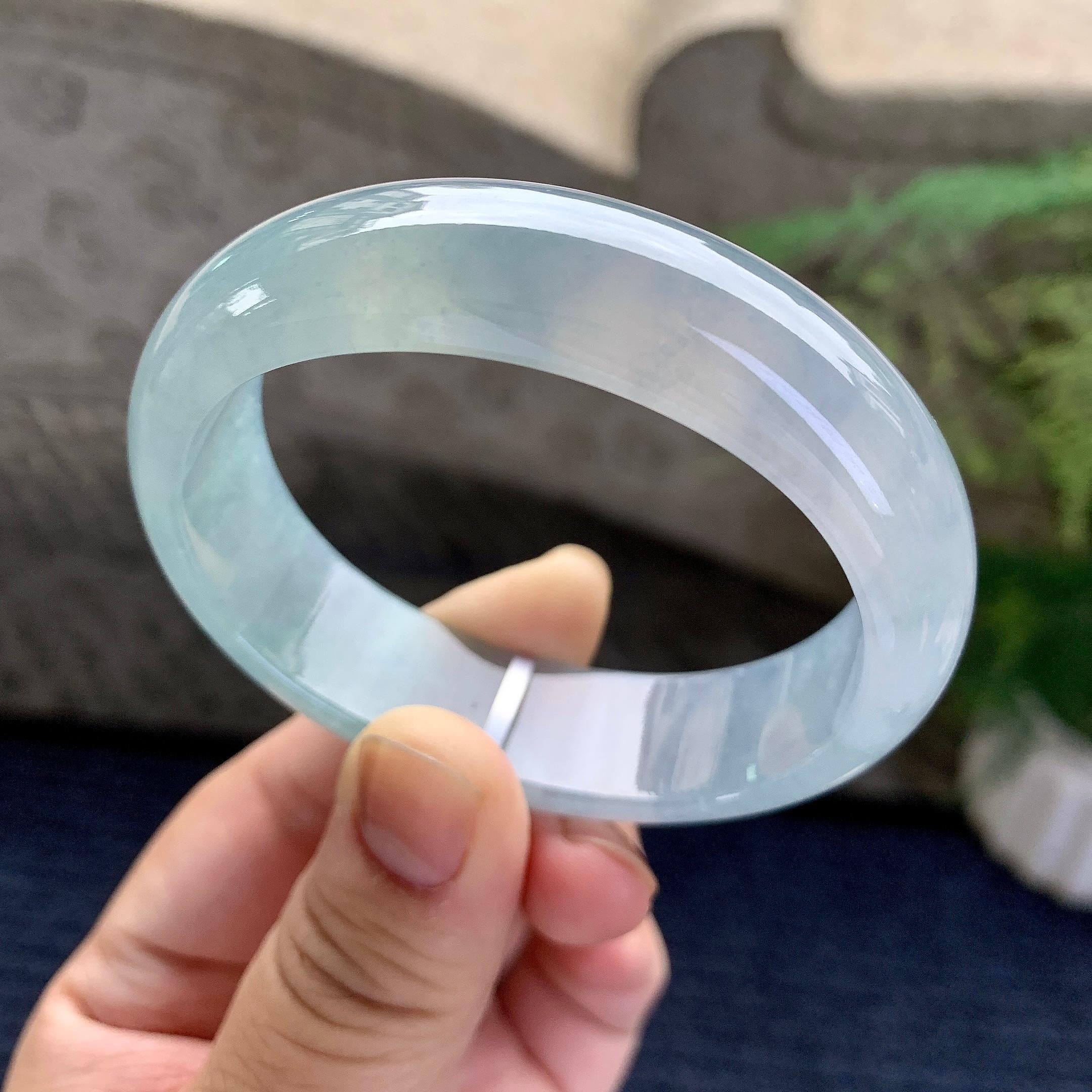 糯冰种蓝底宽版贵妃手镯（56mm）（yc228509）