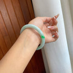 糯种带色圆条翡翠手镯（61mm）（yc268115）