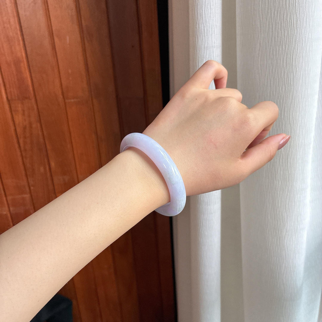 糯冰淡春底翡翠平安镯（53mm)（yc422979）