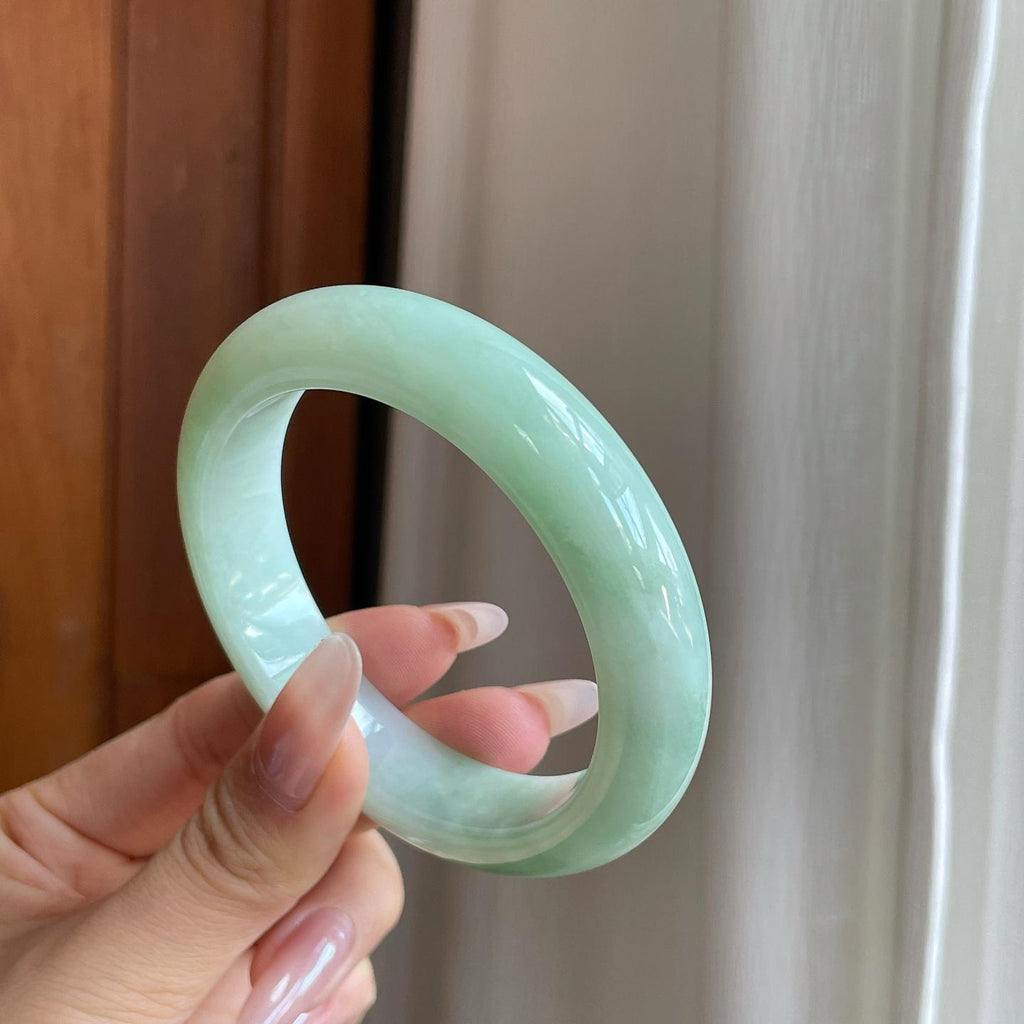 糯冰晴底翡翠平安镯（58.2mm）（yc282588）