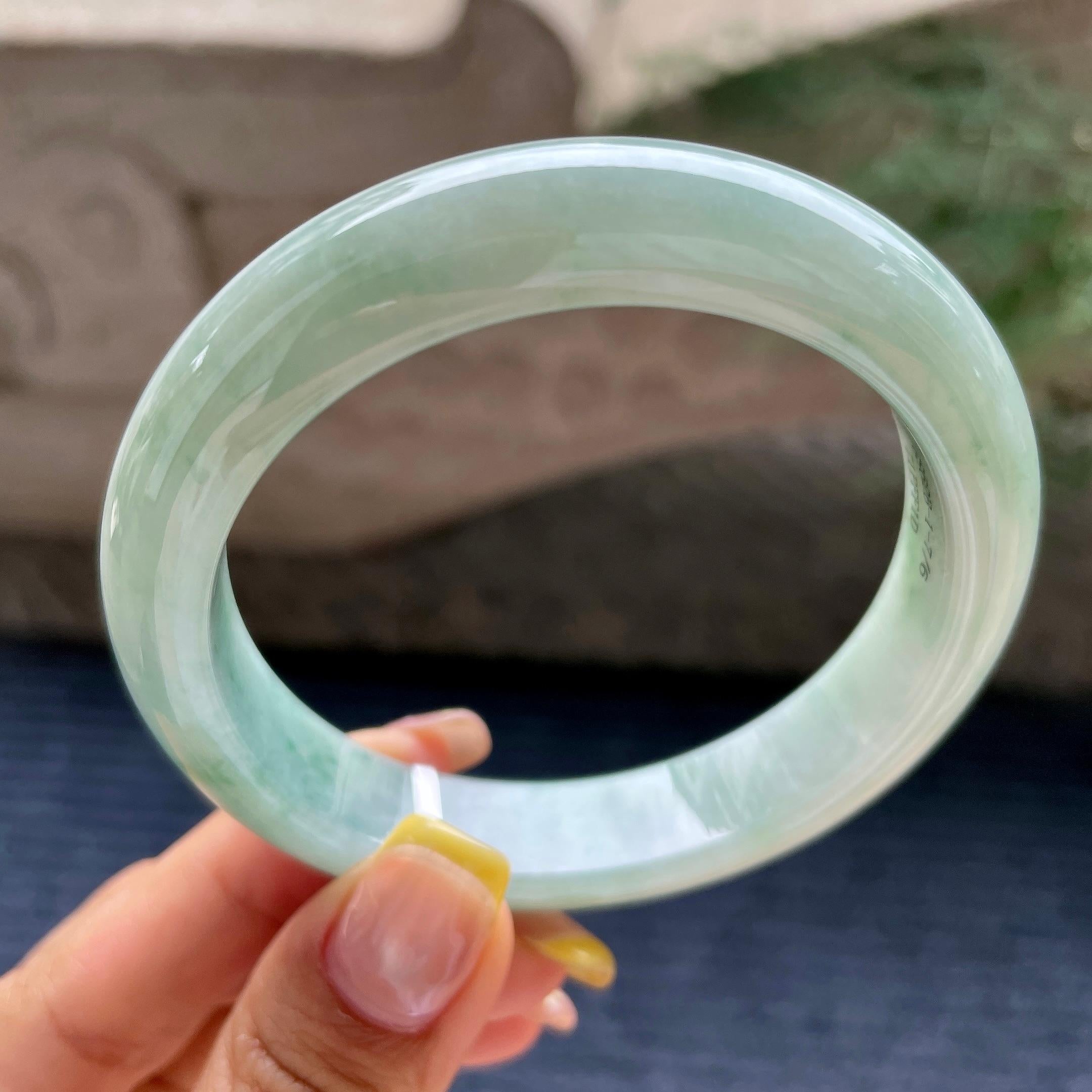 大圈口    细糯种飘花正圈平安镯58圈      天然缅甸A货翡翠（yc376060）