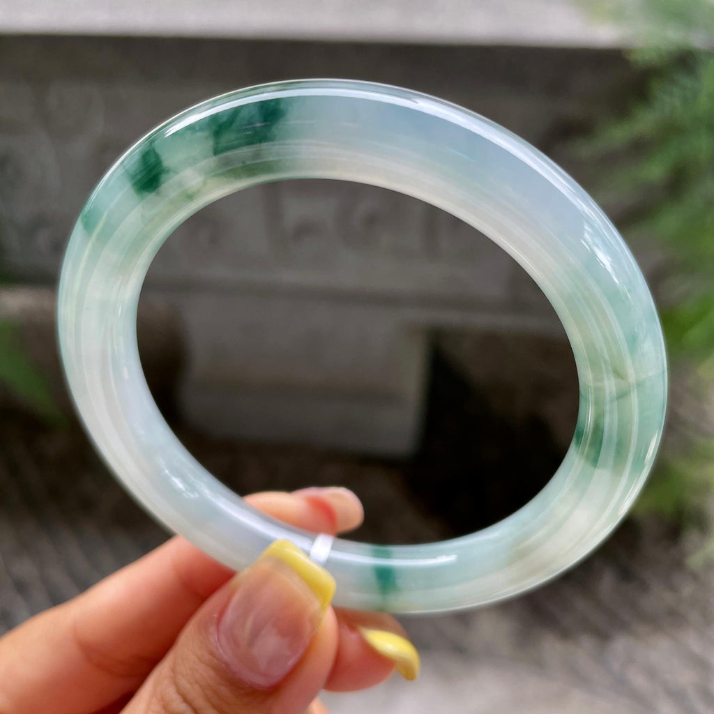 小细条     糯冰种飘花圆条手镯           天然缅甸A货翡翠（yc383124）