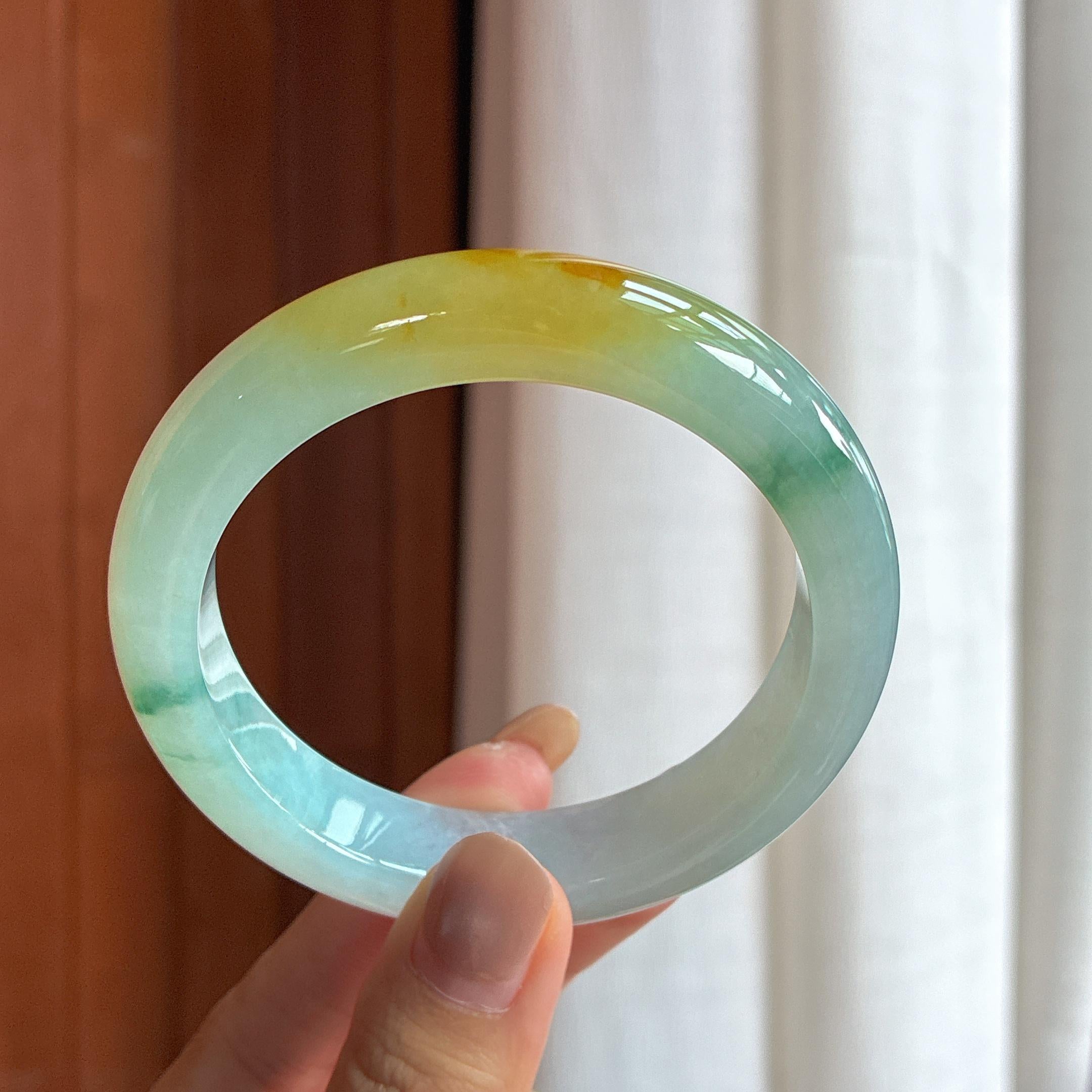 糯冰种黄翡特色飘花翡翠平安镯（yc431469）