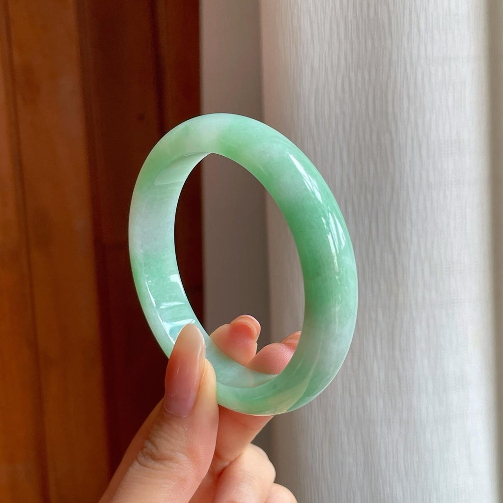 糯冰晴底翡翠平安镯（55.7mm)（yc360255）