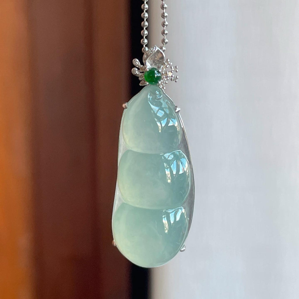 18k金镶冰种蓝晴底翡翠豆子（yc242742）