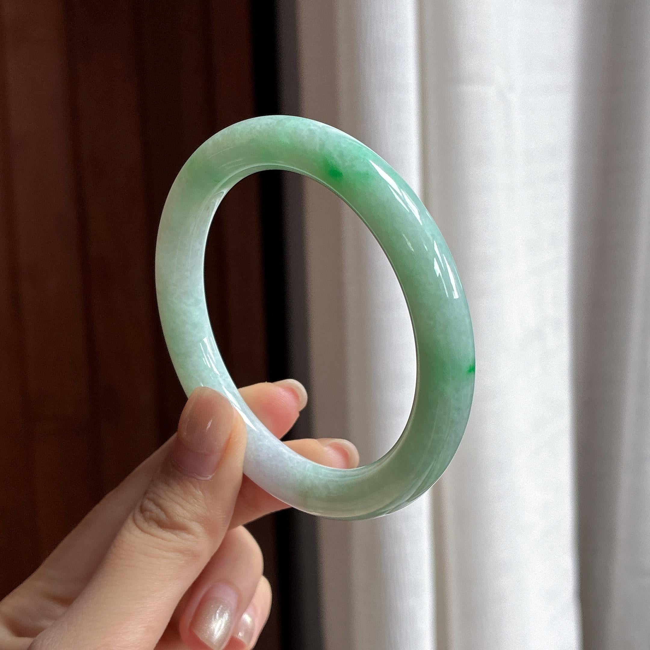 细糯种晴底圆条手镯 56圈 天然缅甸A货翡翠（yc481649）
