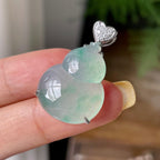 18k金钻镶糯冰种飘花葫芦吊坠    天然缅甸A货翡翠（yc362096）