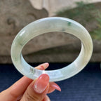 大圈口    细糯种飘花飘黄翡正圈平安镯58.5圈     天然缅甸A货翡翠（yc424778）
