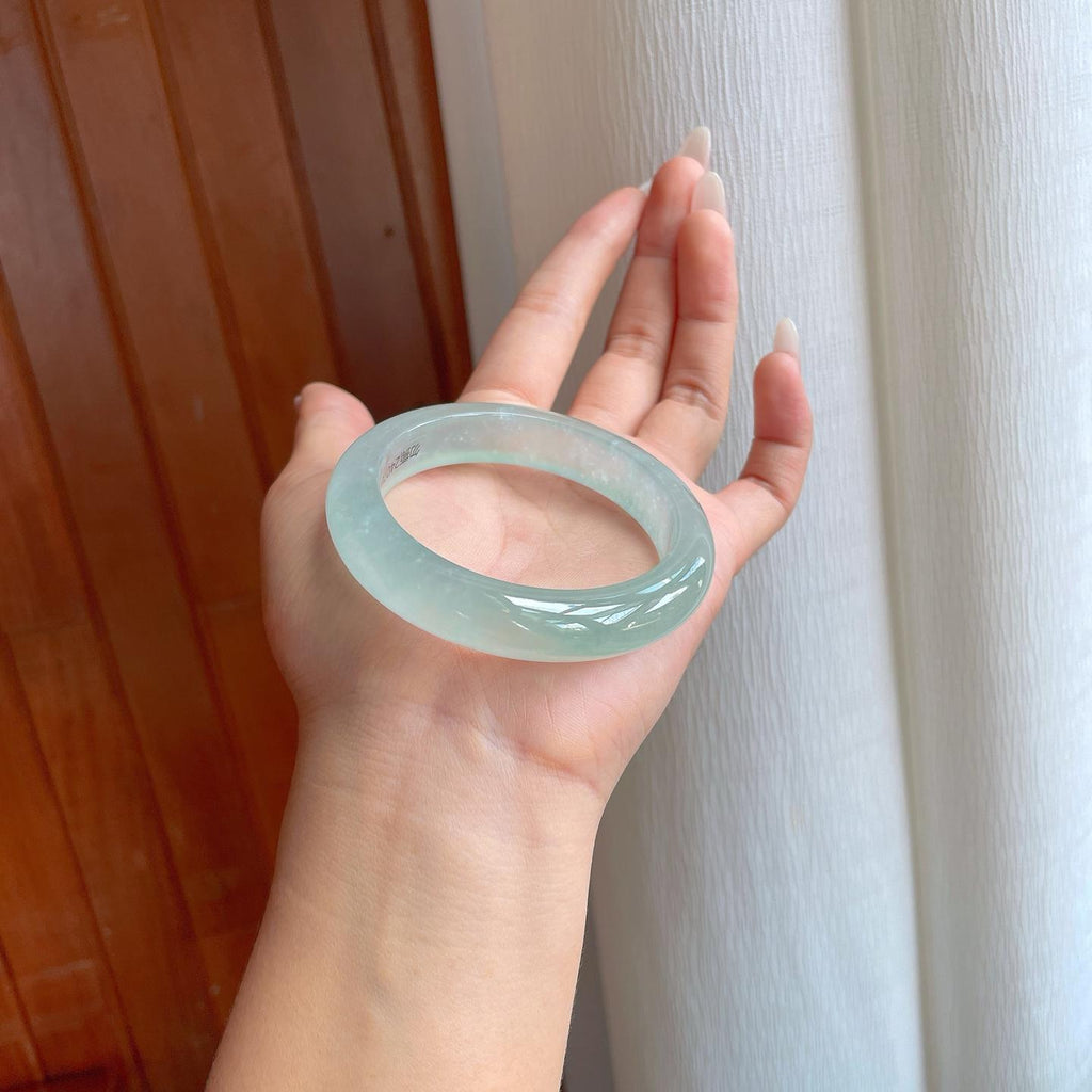 冰玻种淡晴底翡翠平安镯（54.5mm）（yc269034）