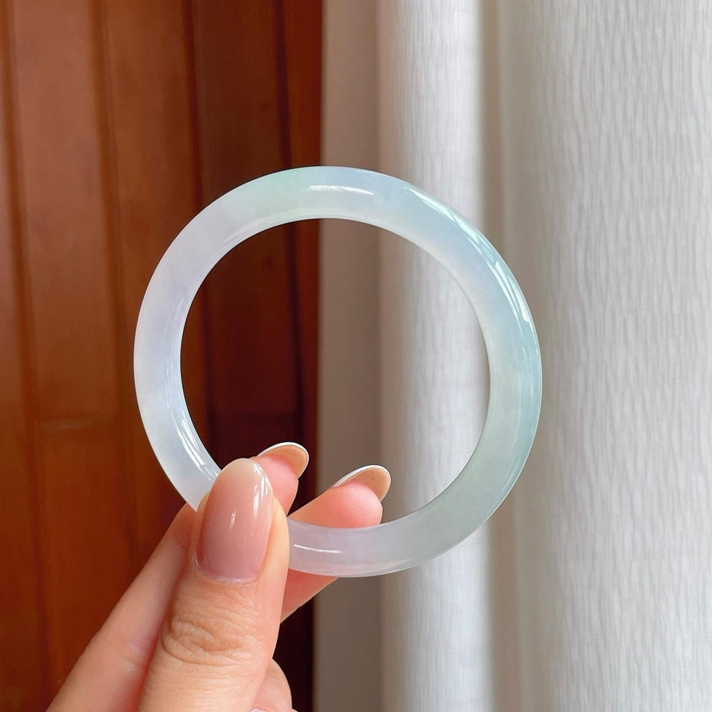 冰种淡底色翡翠圆条手镯（51.3mm)（yc373866）