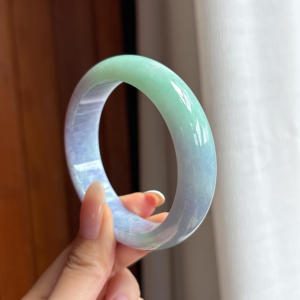 糯冰春带彩宽版翡翠平安镯（58mm)（yc411298）