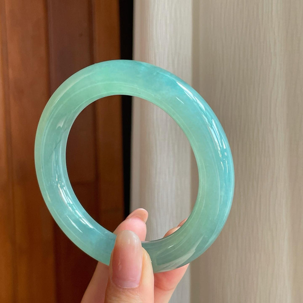 冰种蓝晴底翡翠圆条手镯（55.8mm)（yc345509）