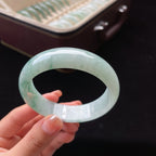 糯种宽版飘花正圈翡翠手镯（58.5mm）（yc018708）