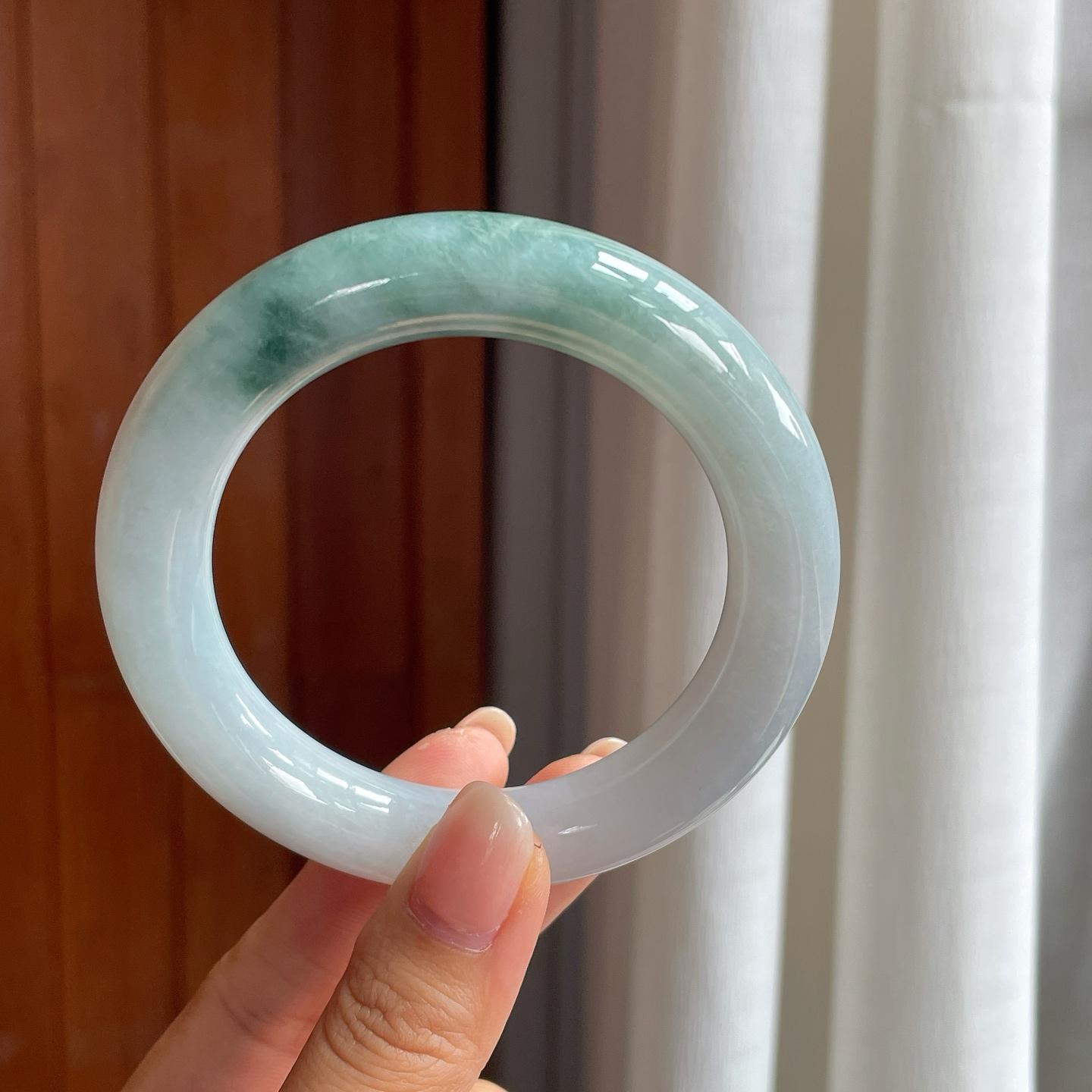 糯冰飘花翡翠圆条手镯（59mm）（yc414706）