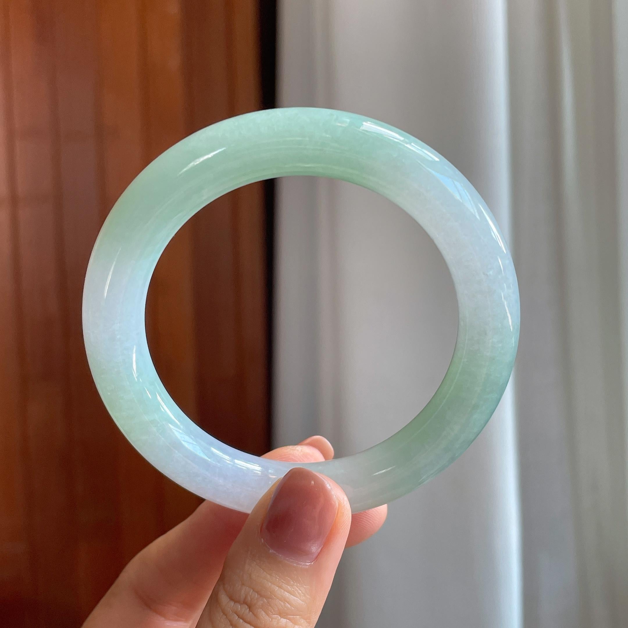 糯冰春带彩翡翠圆条手镯（56mm）（yc284947）