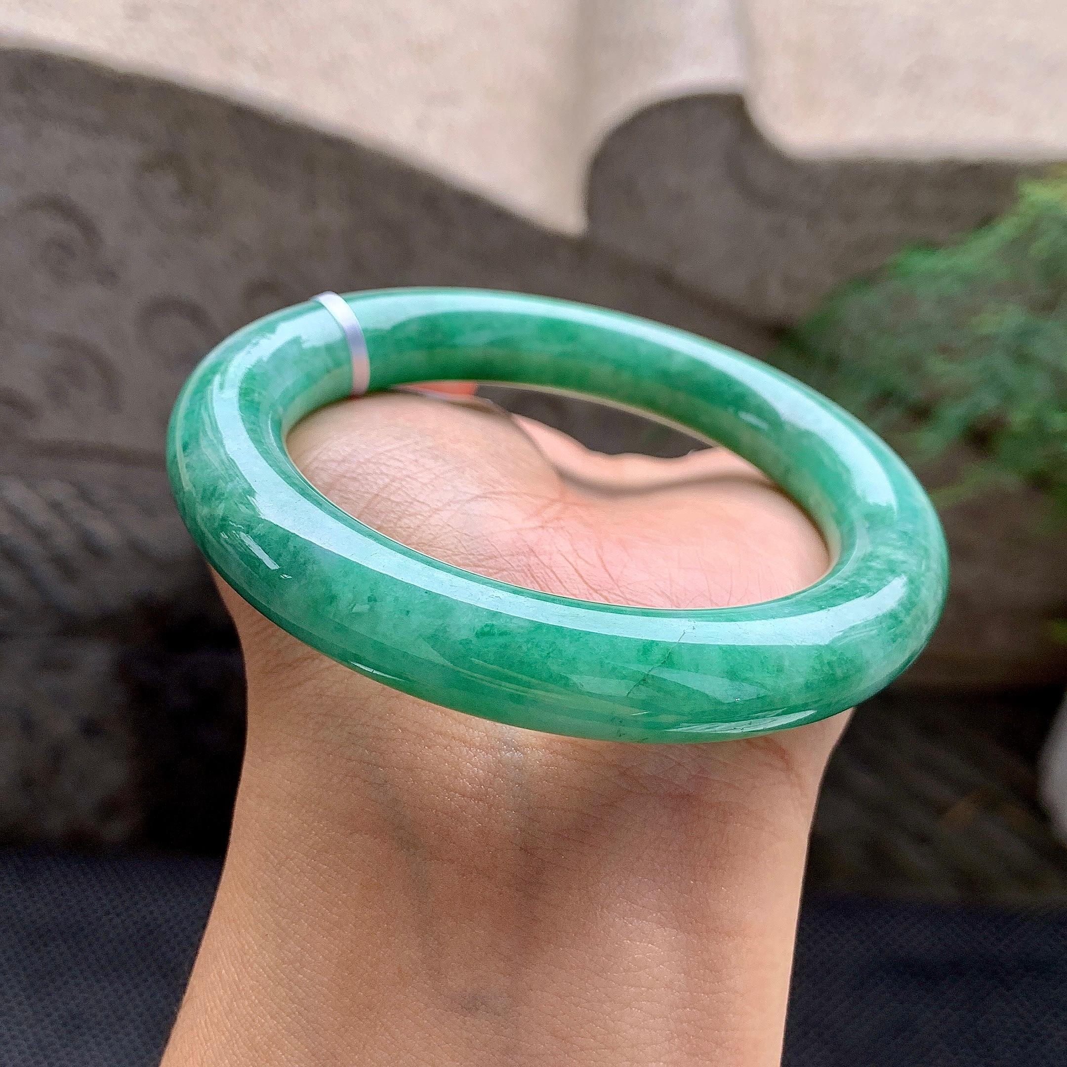 糯种满绿圆条手镯（57.7mm）（yc263454）