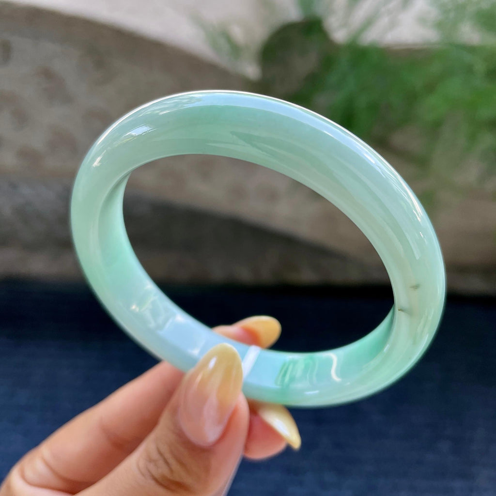 细糯种飘绿正圈平安镯57圈 天然缅甸A货翡翠（yc466822）