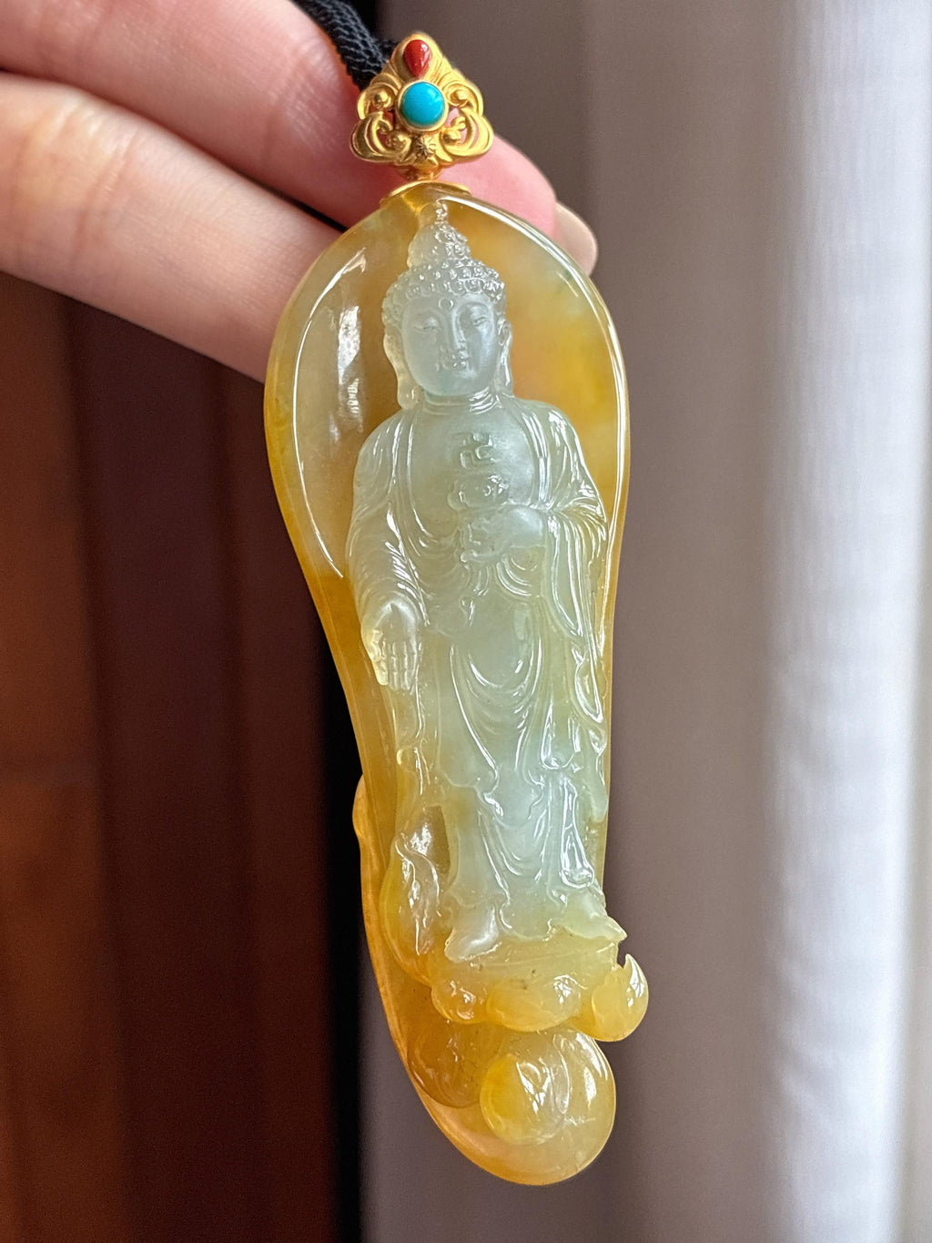 18k金扣头糯冰黄翡观音 天然缅甸A货翡翠（yc439393）