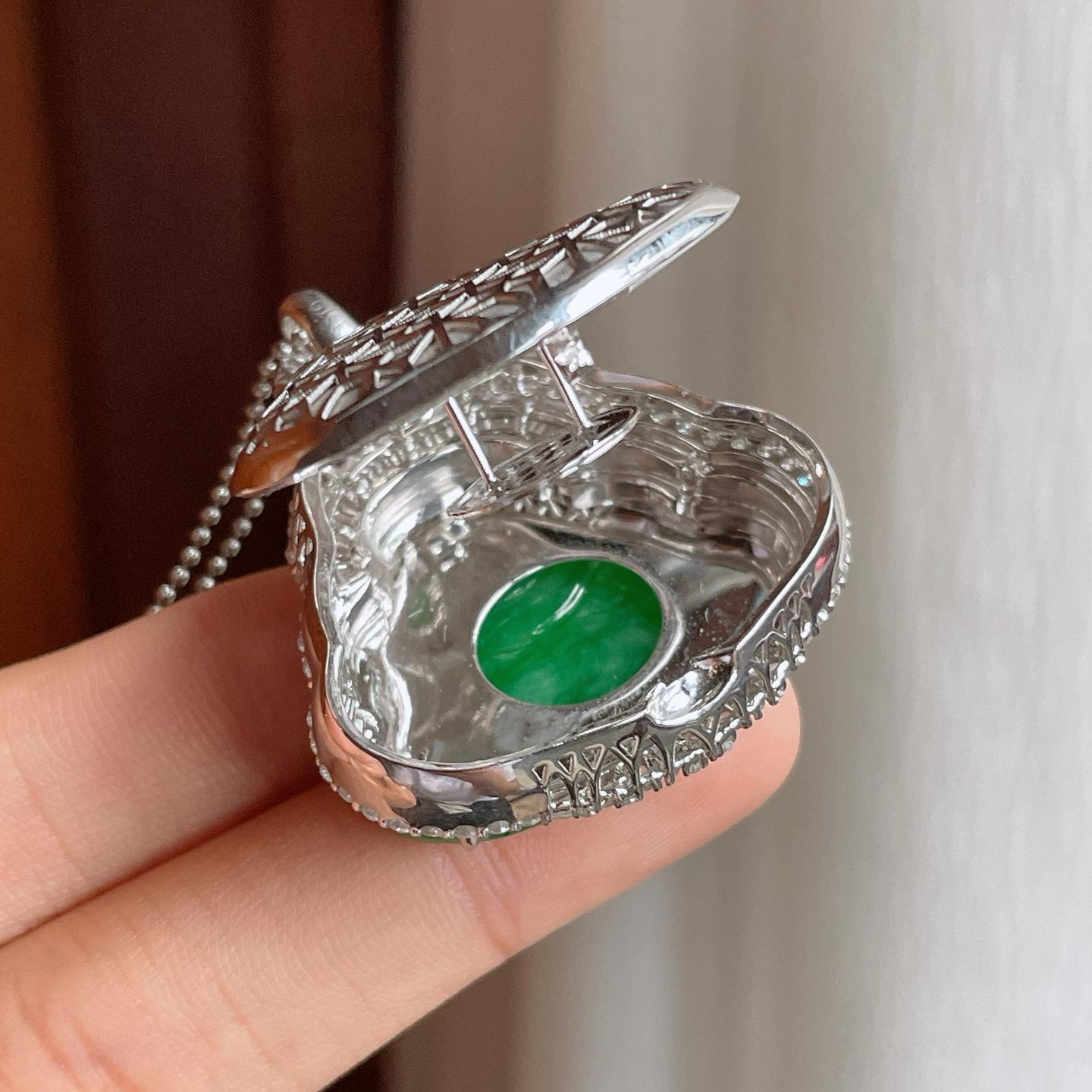 18k金镶糯冰满绿翡翠佛公（yc248488）