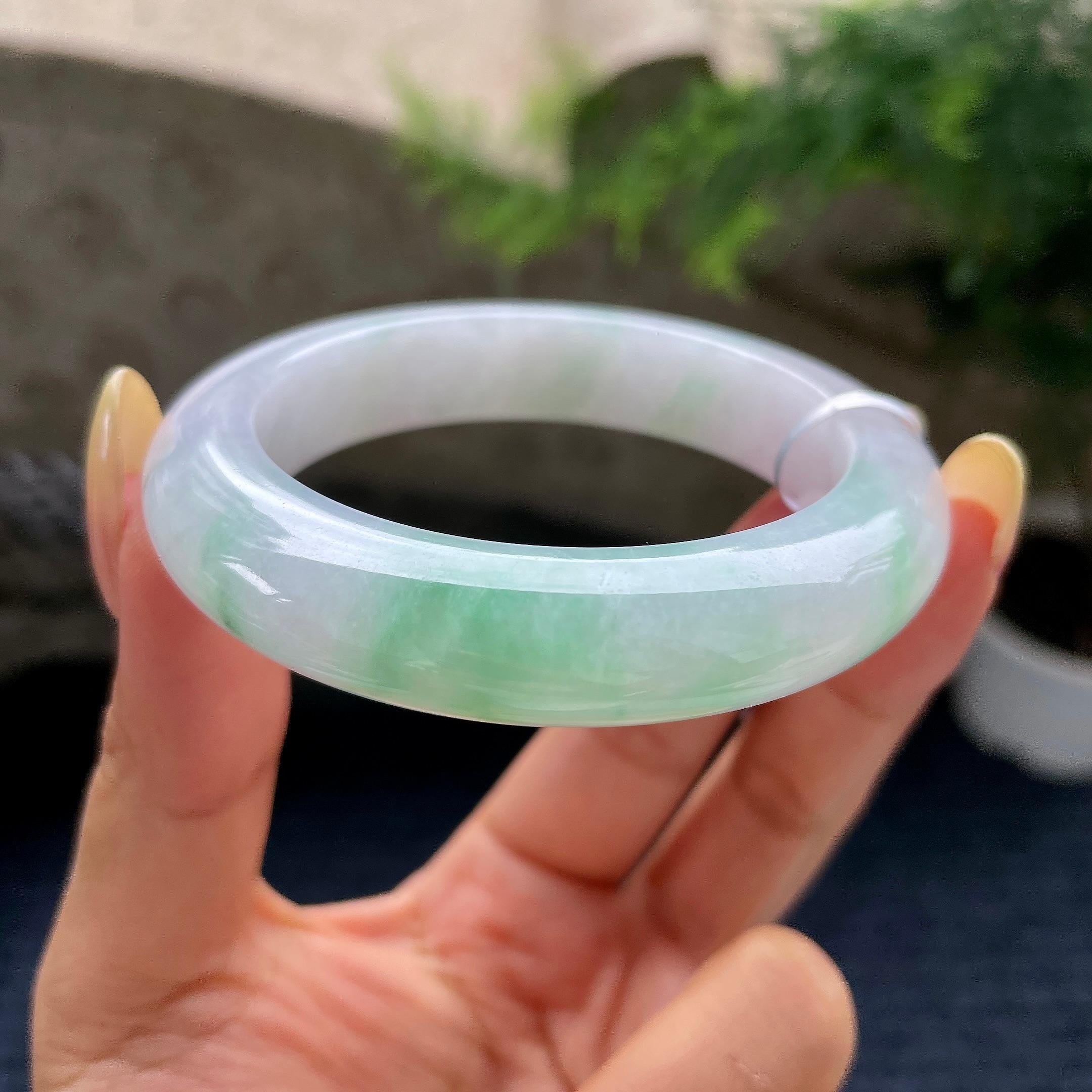 细糯种飘绿正圈平安镯54圈 天然缅甸A货翡翠（yc489144）