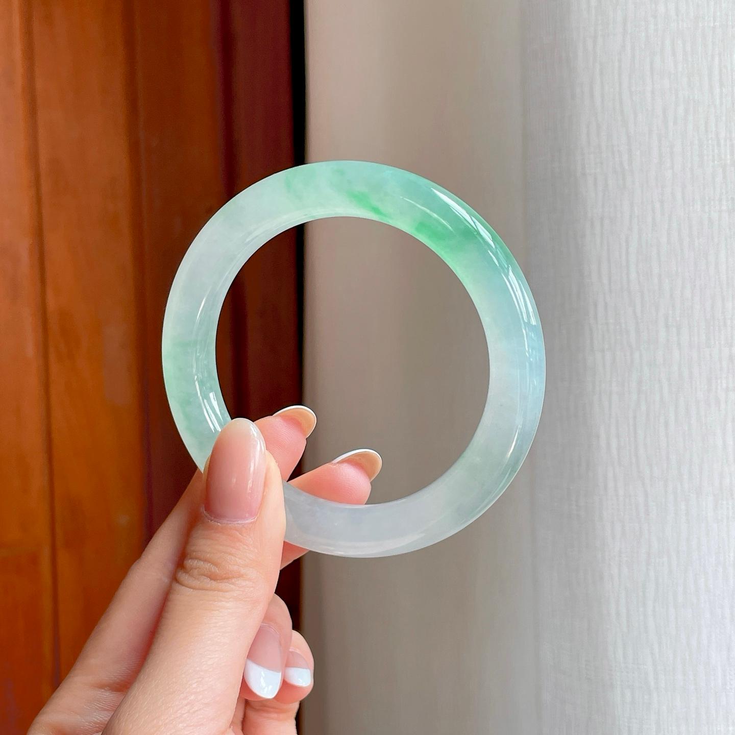 冰种带色翡翠圆条手镯（54.2mm）（yc374179）