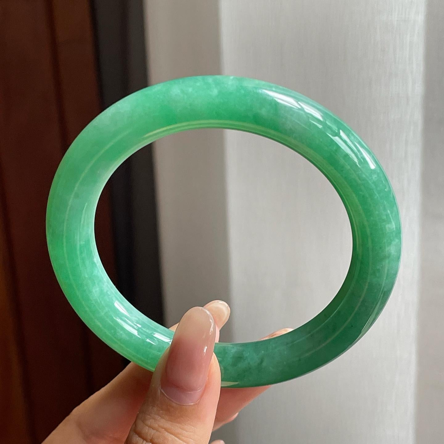糯冰种满绿翡翠圆条手镯（56mm）（yc200135）