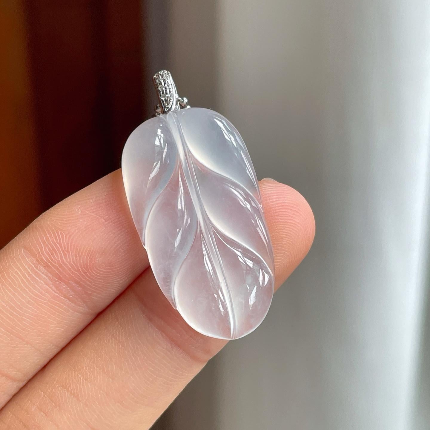 18k金扣冰种无色翡翠叶子（yc257811）