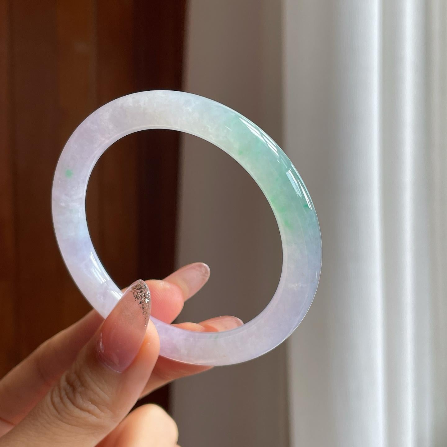 冰种春底带色翡翠美人条圆条手镯（53.6mm）（yc361749）