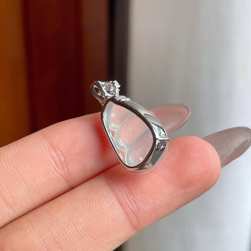 18k金钻镶冰玻种无色翡翠豆子（yc246207）