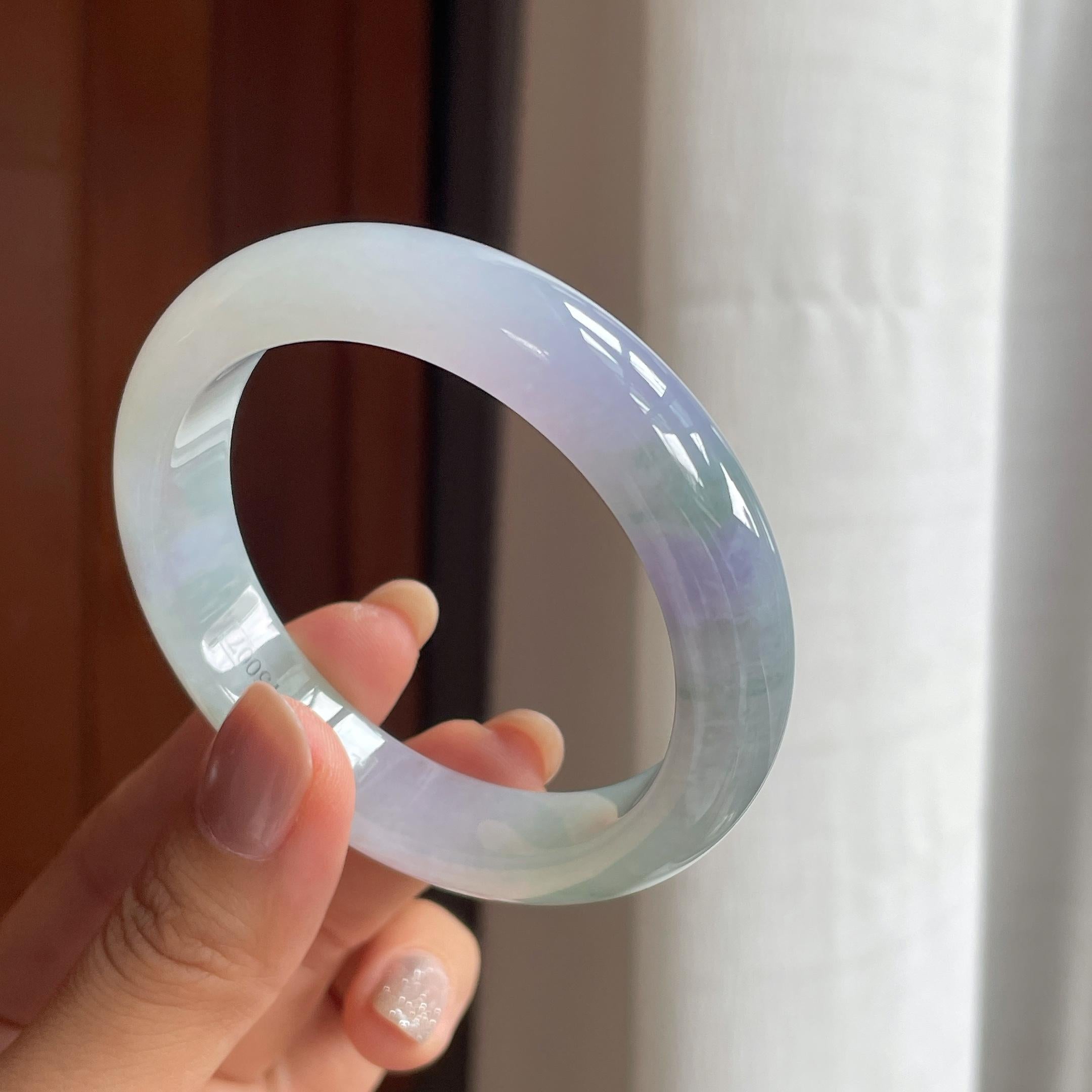 冰种淡春彩翡翠平安镯（55.2mm）（yc423074）