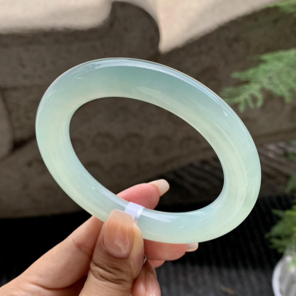 糯冰种晴水翡翠圆条手镯（60.7mm）（TF06250001）